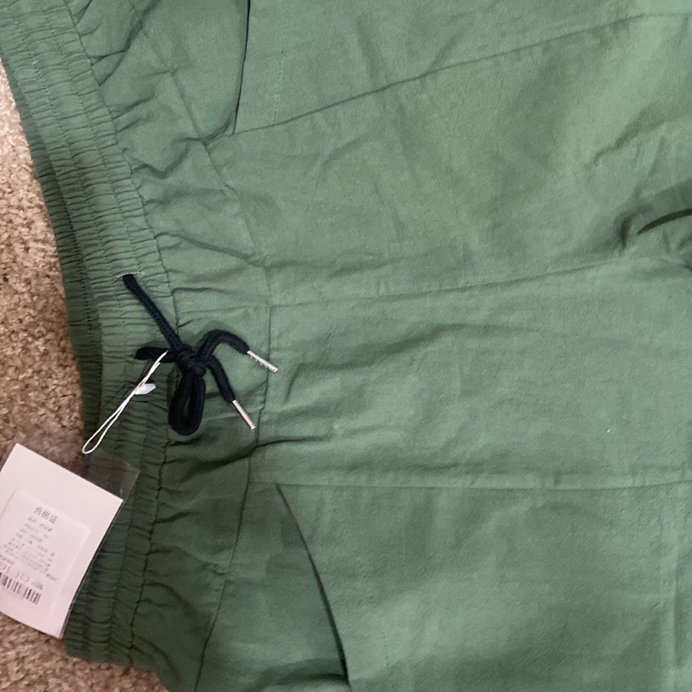 Cropped Drawstring Pants - Picture 3 of 6